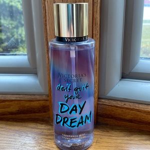 Victoria’s Secret dont quit your Day Dream fragrance